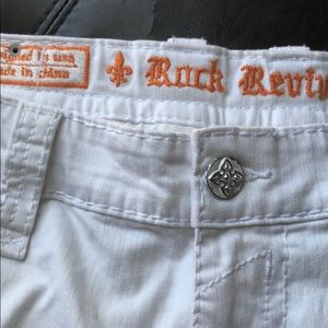 Extra clean! Rock revival shorts size 42